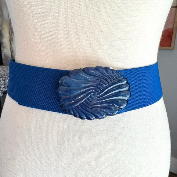 Vintage Blue Stretch Belt with Blue acrylic Buckle - Picture 4 of 11